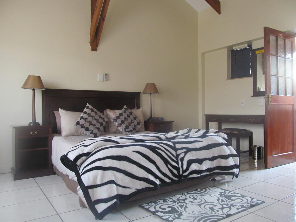 The Woodsman Bed And Breakfast Sabie Room photo