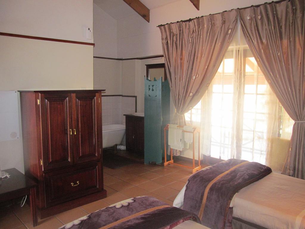 The Woodsman Bed And Breakfast Sabie Room photo